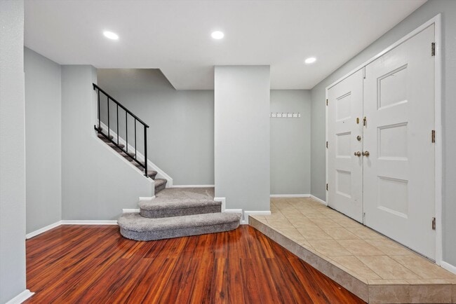 651 S Xenon Ct