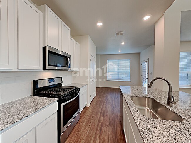 Photo - 2710 Lillybrook Ln