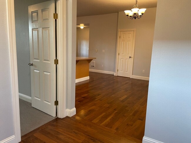 Photo - M1614 #1-3 Unit M1614-1