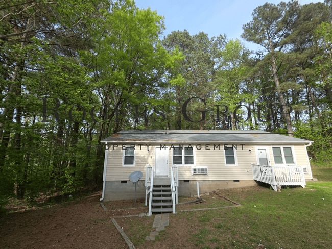 Building Photo - #450 - 108-110 Holly Ct Duplex Unit 110 Holly Ct