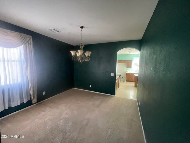 Building Photo - 4731 W Allen St Rental