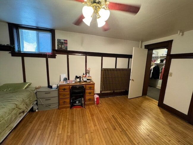 Photo - 416-418