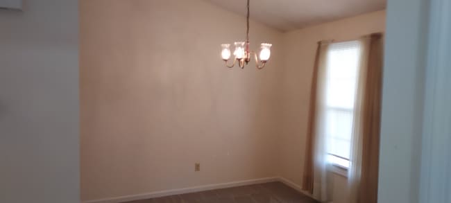 Photo - 205 Hicks Dr