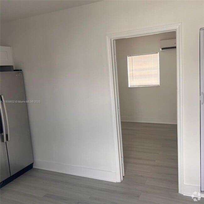 Building Photo - 30320 SW 149th Ave Unit Rear Rental