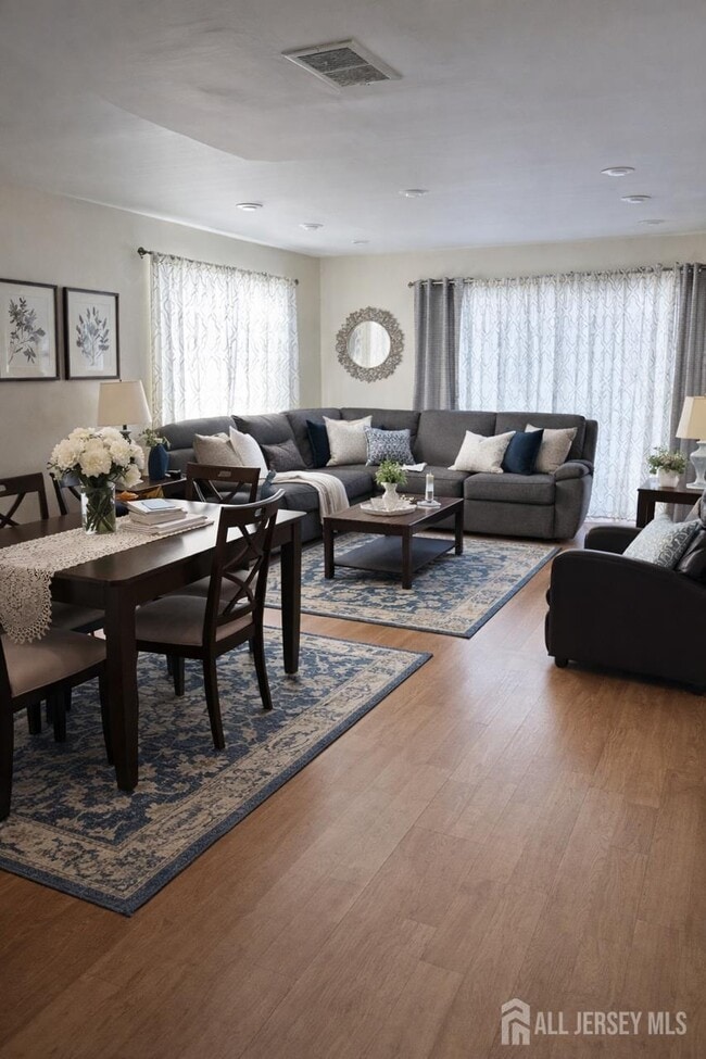 Photo - 28 Morgan Pl