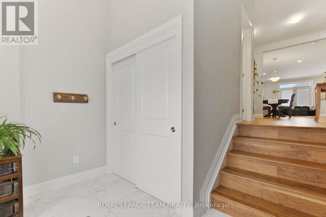 Photo - 119 Discovery St