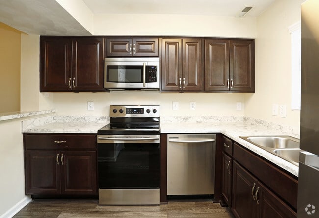 Casa adosada, cocina - Beachwood Park Apartments and Townhomes