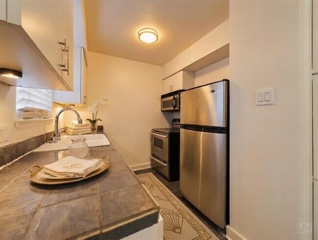 Photo - 3902 Peterson Ave Unit 106