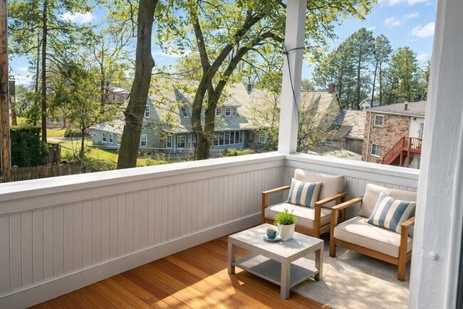 Photo - 70 Nottinghill Rd Unit 2