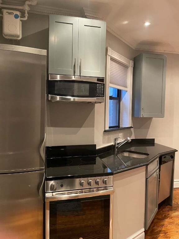 Photo - 219 E 23rd St Unidad 16