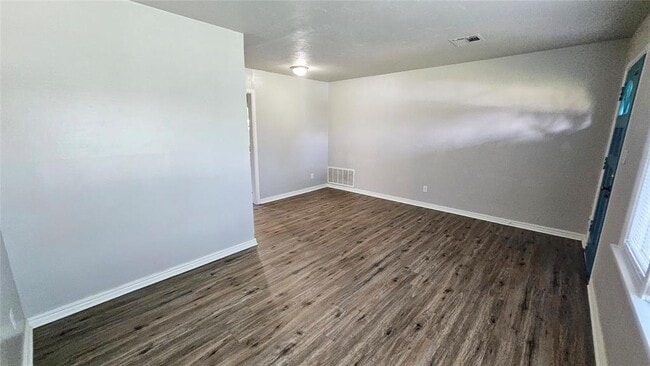 Photo - 2132 Churchill Pl