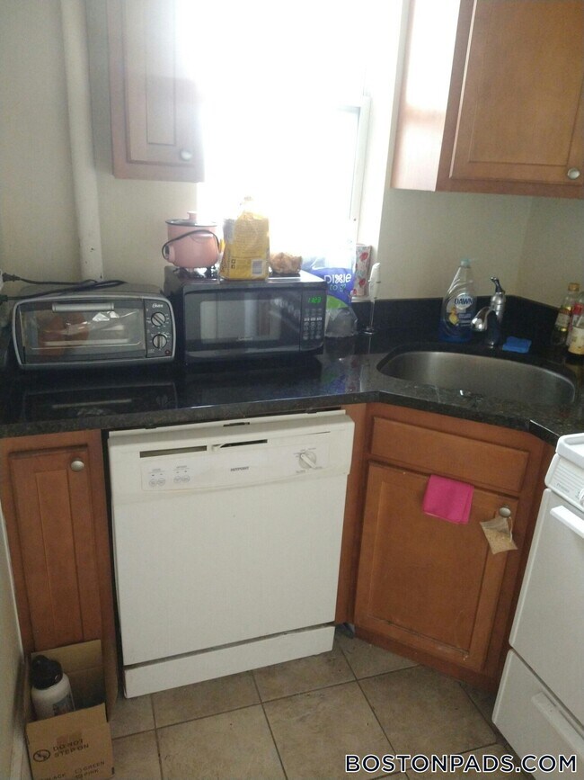 Photo - 1189 Commonwealth Ave Unidad 7