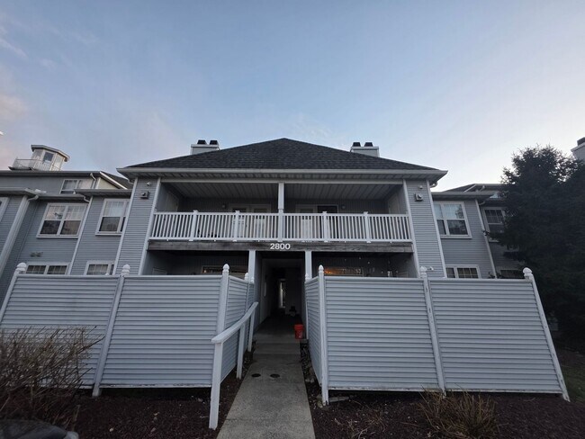 Building Photo - Waters Edge Condos Unit 260