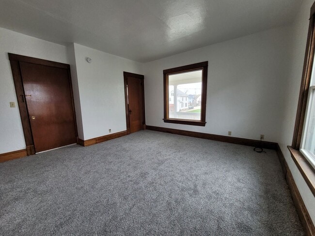 Photo - 605-607 1st Avenue SW Unidad A