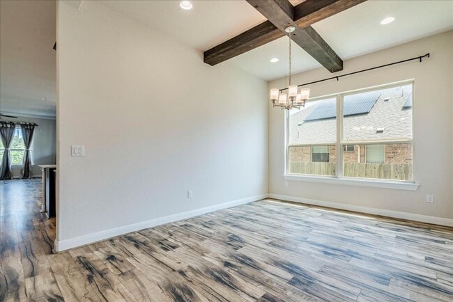Photo - 709 Kingston Pl