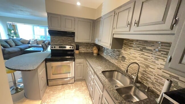 Photo - This 2 bedroom/1.5 bath condo has it all!