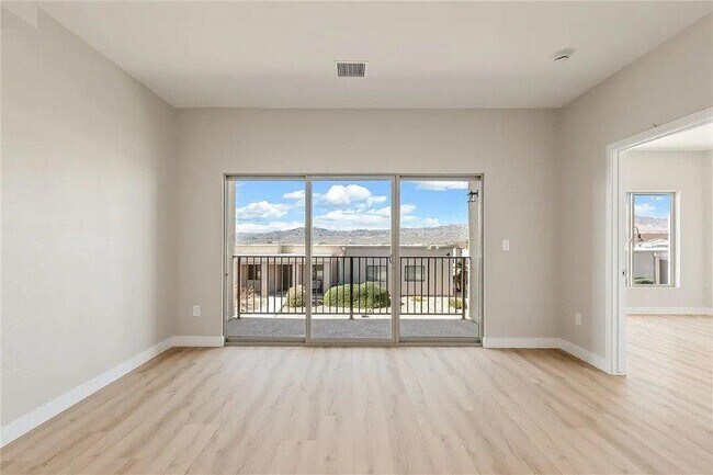 Photo - 3360 Landon Dr