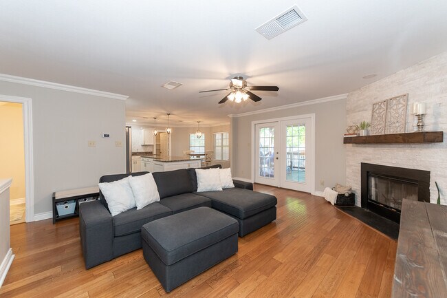 Photo - 2961 White Pine Dr