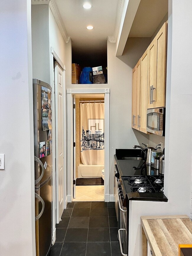 Photo - 2ND AVE. Unit 15