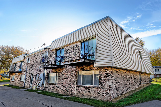 Southbridge Apartments - Southbridge Apartments