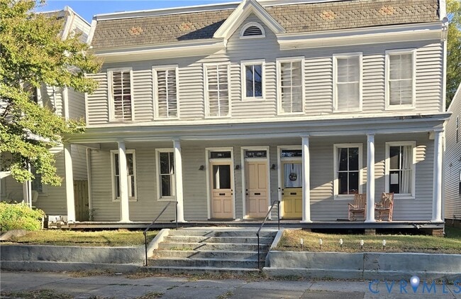 Building Photo - 2106 Parkwood Ave Unit 1