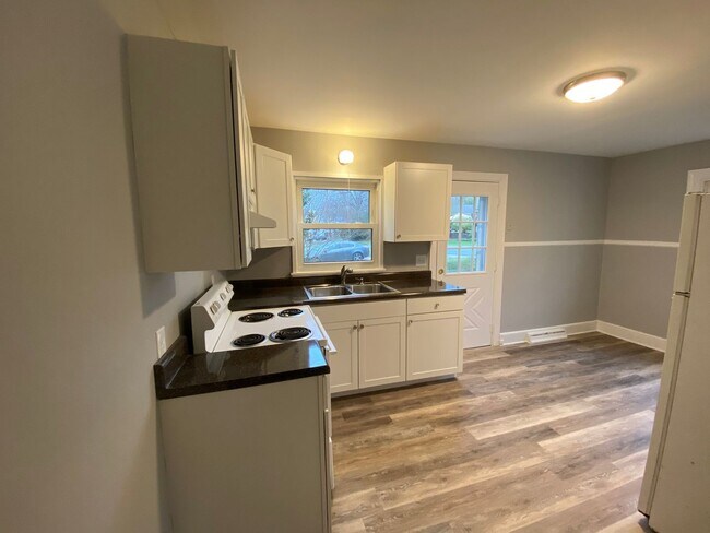 Photo - 3 Bedroom 1 bath in Burlington, COMING SOON!