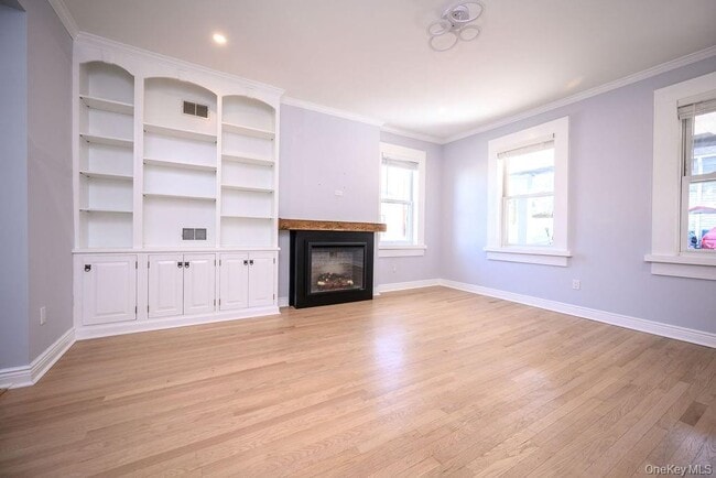 Photo - 100 Main St Unit B