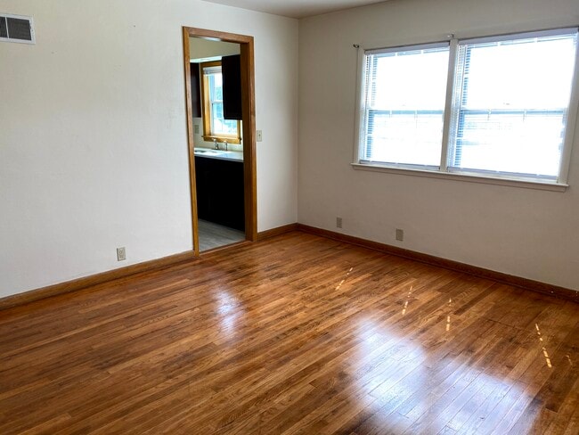 Photo - 1322 Harding Ave Unit 2