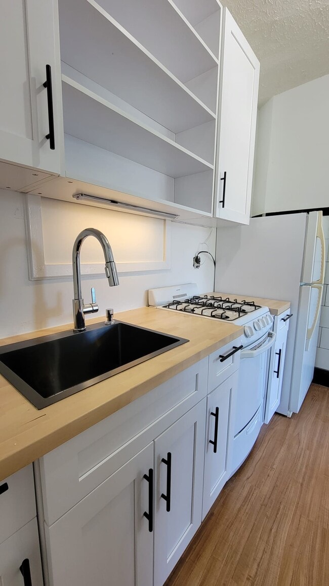 Photo - 5 Bluff Ave Unit 1