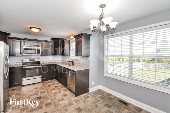 Photo - 794 Banister Dr
