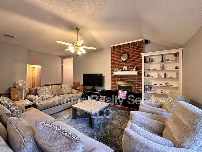 Photo - 17316 Valley Crst