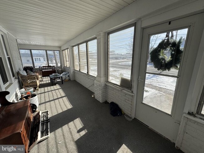 Building Photo - 416 Maryland Ave