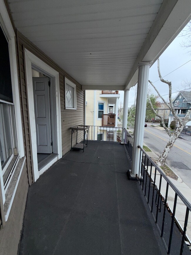 Photo - 154 Oakland Ave Unit 2
