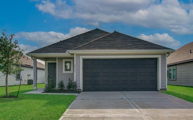 Photo - 5111 Shelby Katherine Dr House