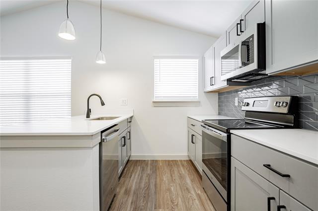 Photo - 523 N Ewing Ave Unit 106