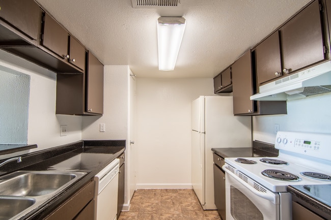 Photo - Willow Ridge Apartments