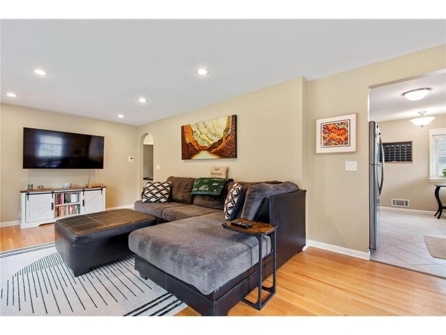 Photo - 1605 Pennsylvania Ave S