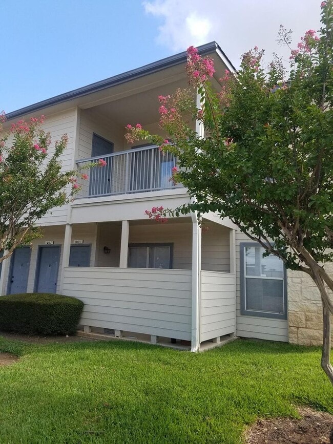 Photo - Westwood Townhomes and Apartments