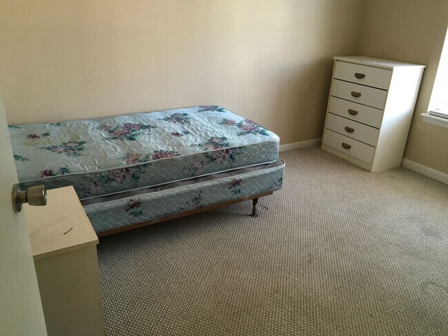 Photo - 220-323 Elm St. Unit 323 - A