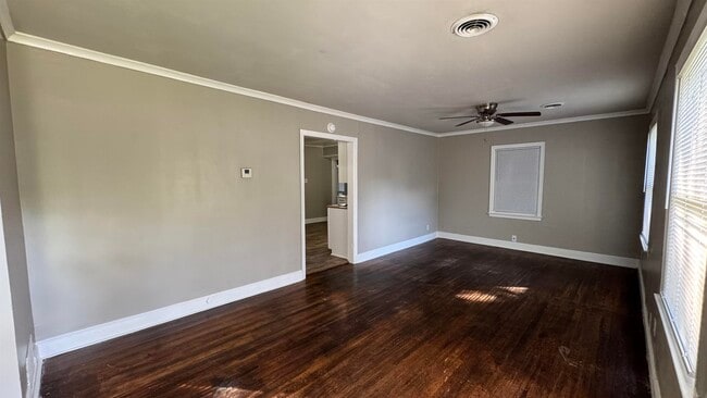 1330 Victor Dr