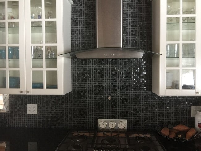 Photo - 9e Unit 9e-1 LL