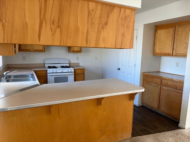 583 Monique Ct