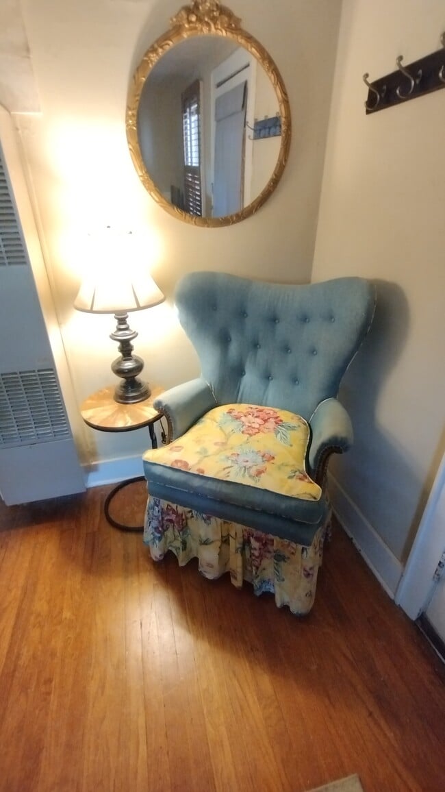 Photo - 718 NW 32nd St Unidad 718