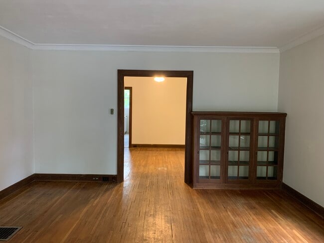 Building Photo - 125 Clinton Heights Ave Rental