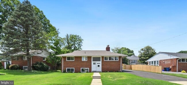 Photo - 10228 Farnham Dr