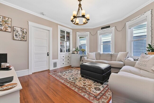 Photo - 257 E Cottage St Unit 3