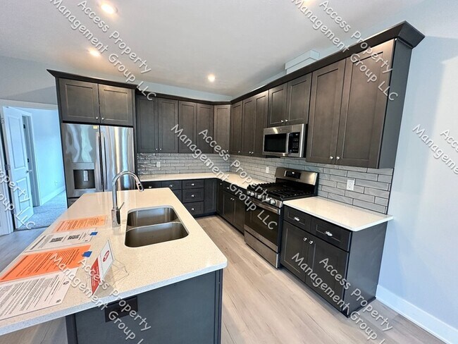 New Breton Village Area Condo 2 Bedroom 2.... - New Breton Village Area Condo 2 Bedroom 2....