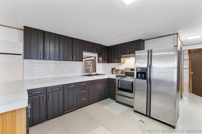 2710 E Marina Dr