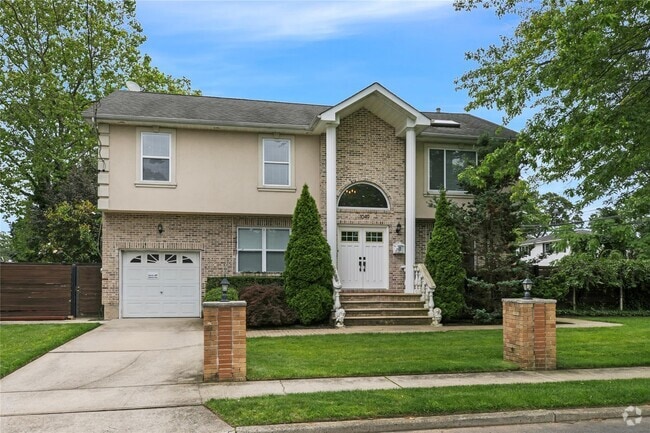 Building Photo - 1049 Owasco Rd Rental