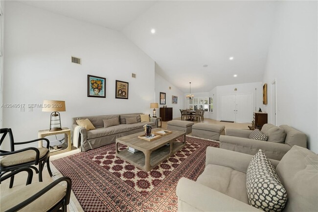 14601 Pompano Dr
